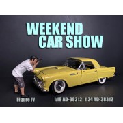 AD-38212 1:18 Weekend Car Show Figure IV