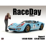 AD-76284 1:18 Race Day 1 - Figure II