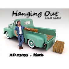 AD-23855 1:18 "Hanging Out" - Mark
